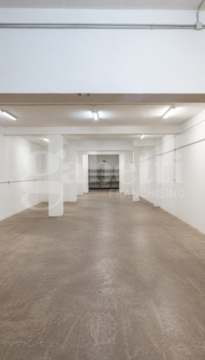 Capannone - Image 1