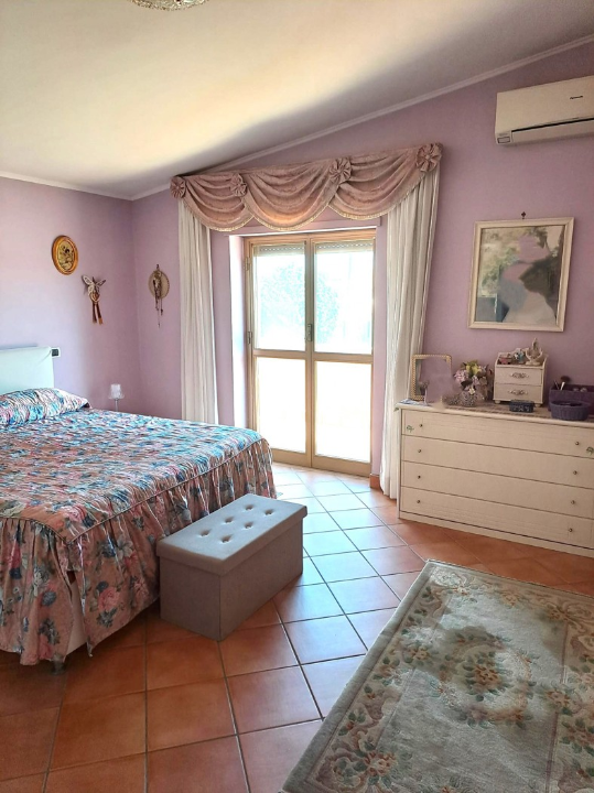 Villa - Image 18
