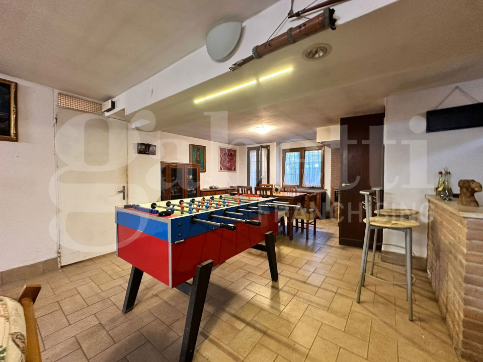 Villa - Image 33