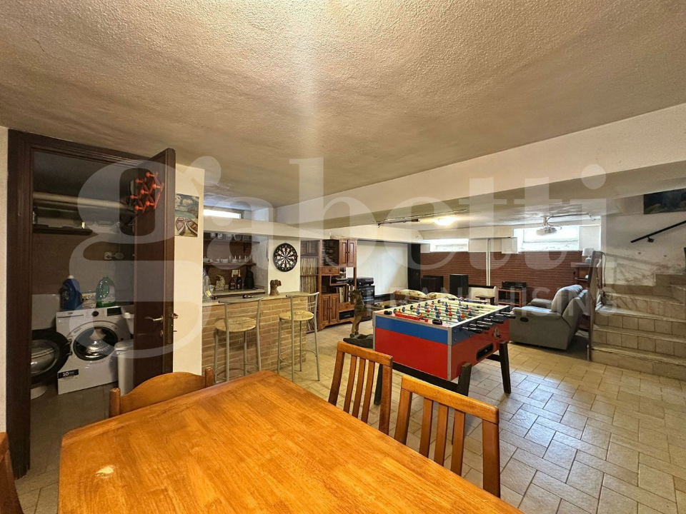 Villa - Image 31