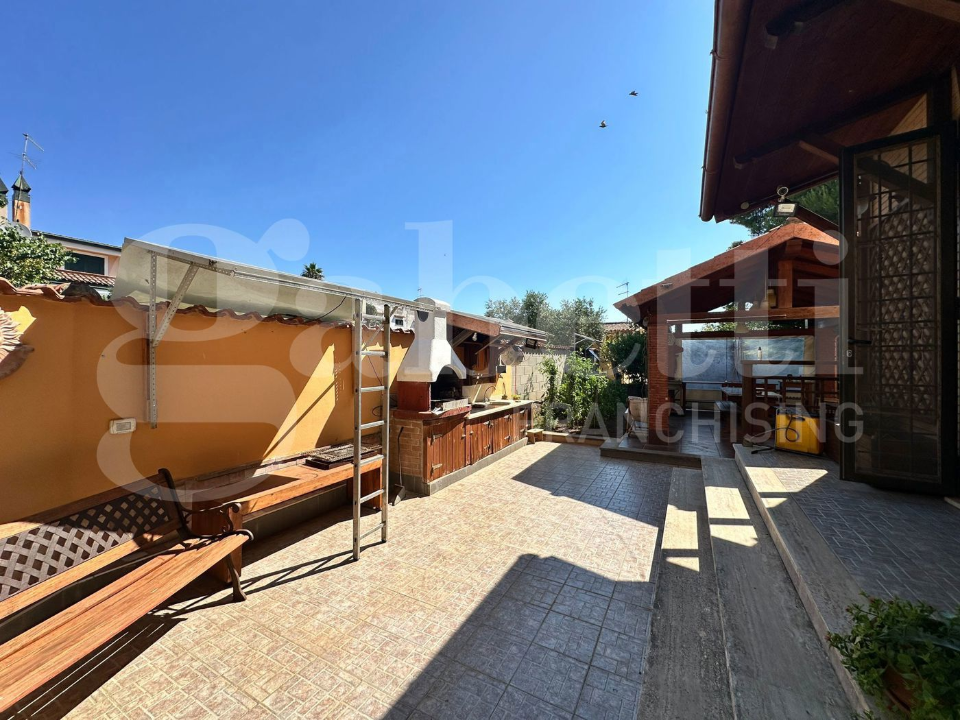 Villa - Image 7