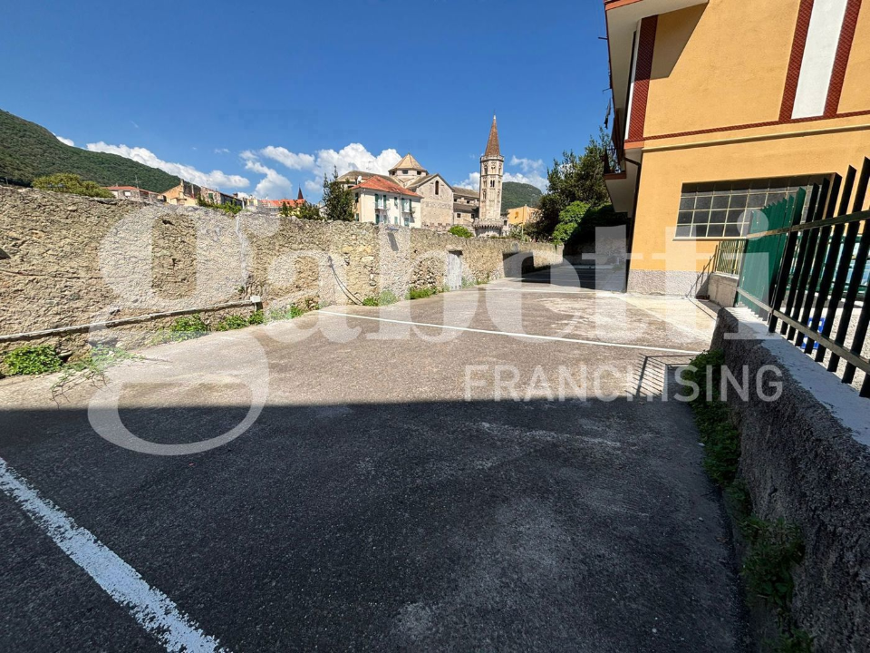 Posto Auto - Image 1