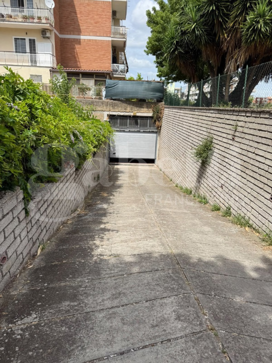 Box - Image 11