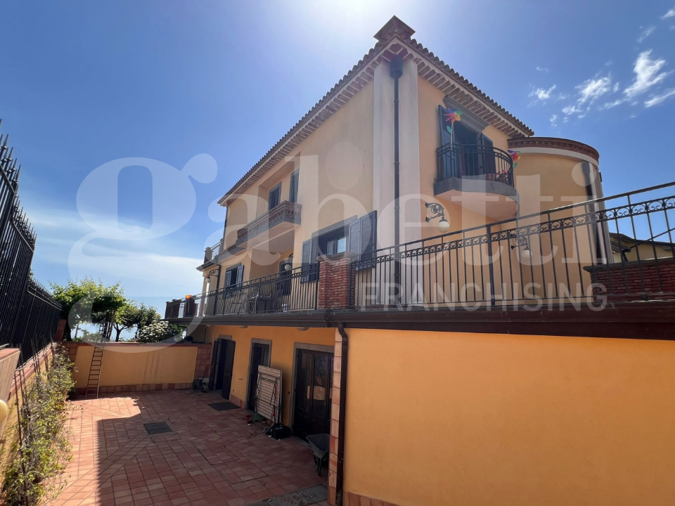 Villa - Image 6