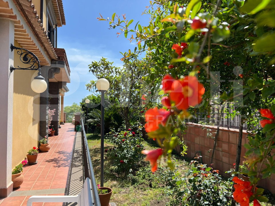 Villa - Image 12