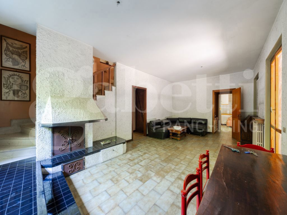 Villa - Image 3