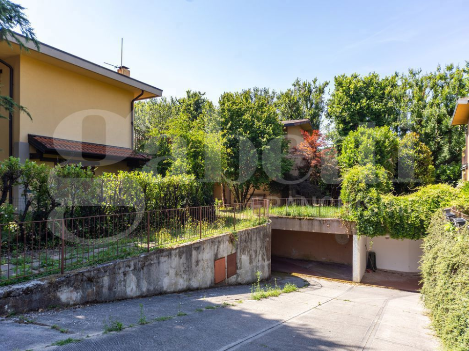 Villa - Image 31