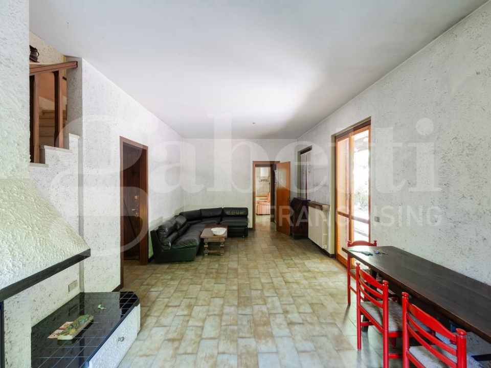 Villa - Image 4
