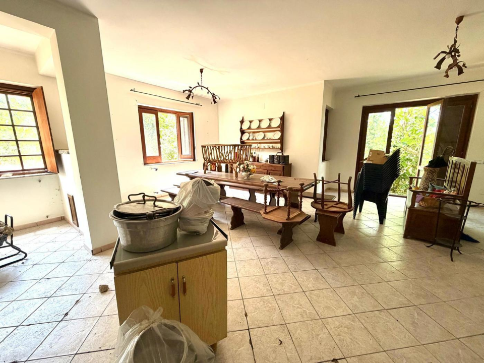 Villa - Image 11