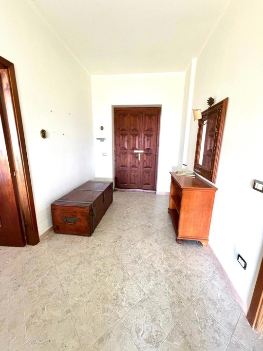 Villa - Image 4