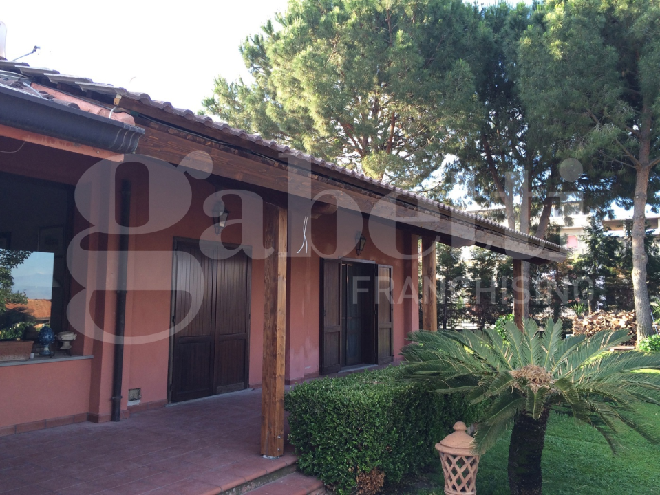 Villa - Image 5