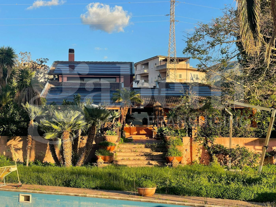 Villa - Image 3