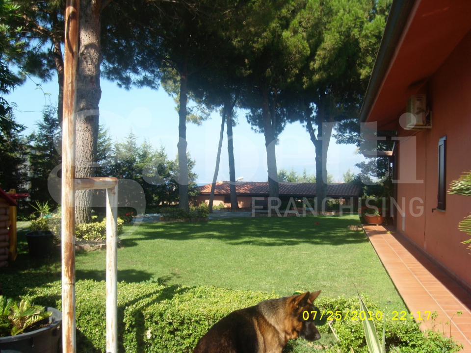 Villa - Image 8
