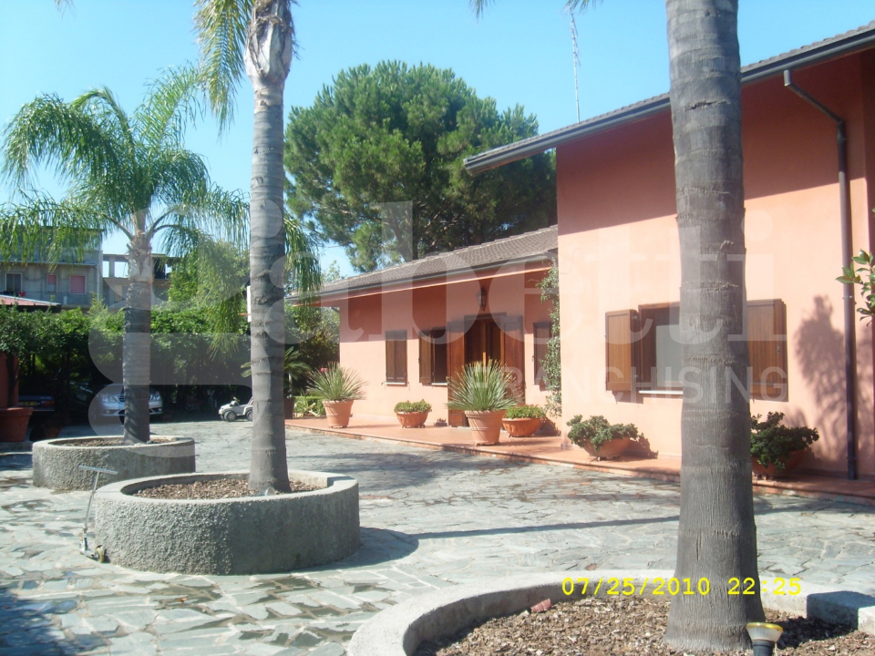 Villa - Image 10