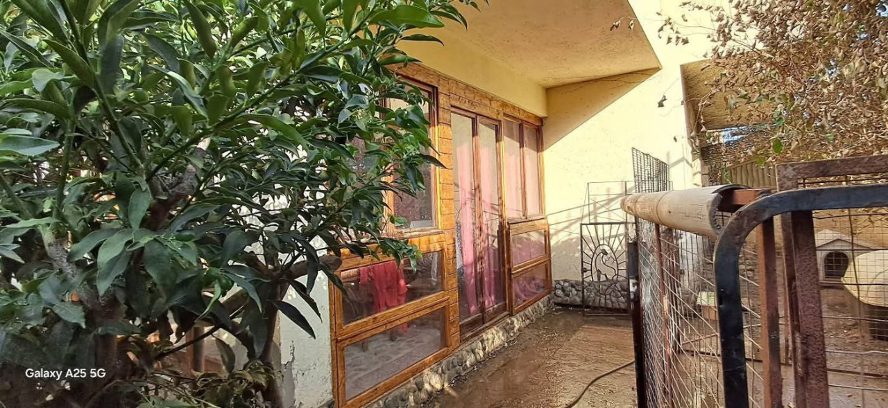 Villa - Image 2