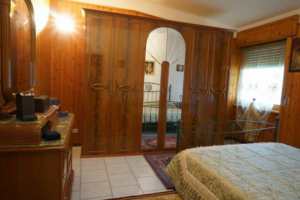 Villa - Image 3