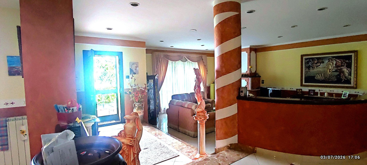 Villa - Image 10