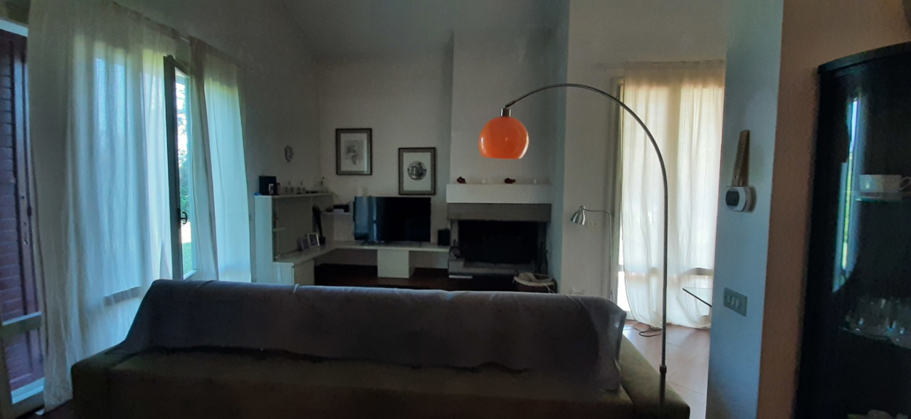 Villa - Image 1