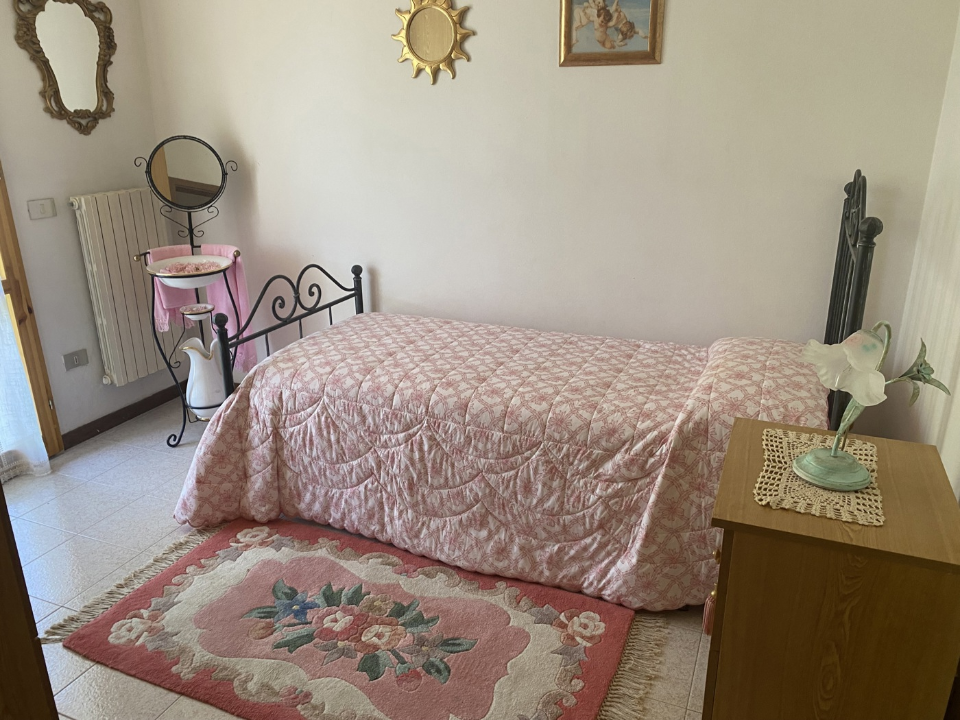 Villa - Image 8