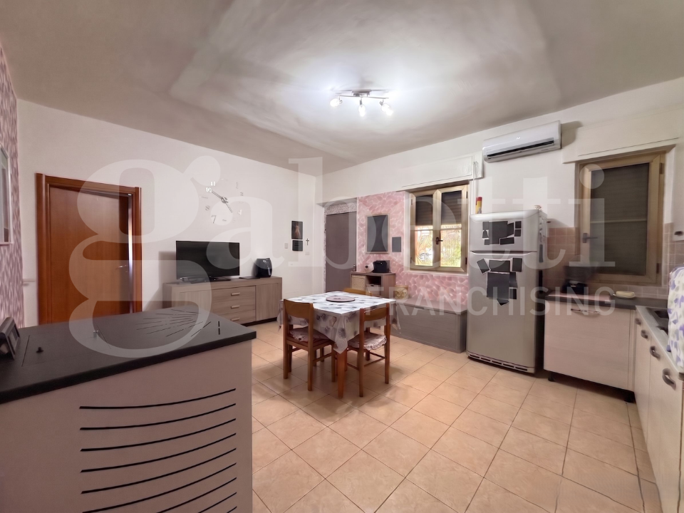Villa - Image 4