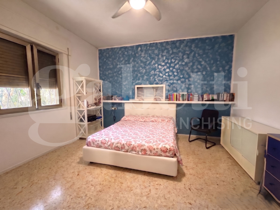 Villa - Image 5