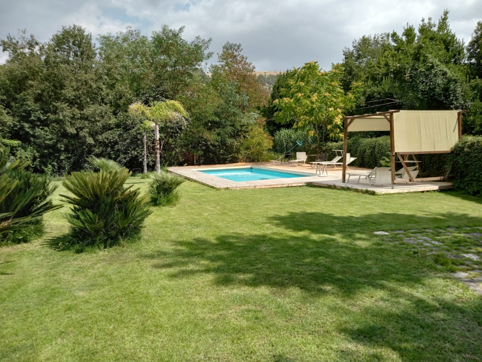 Villa - Image 13