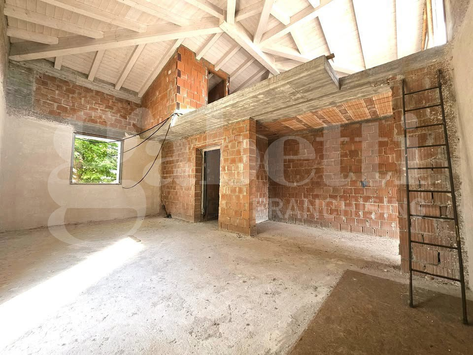 Villa - Image 5