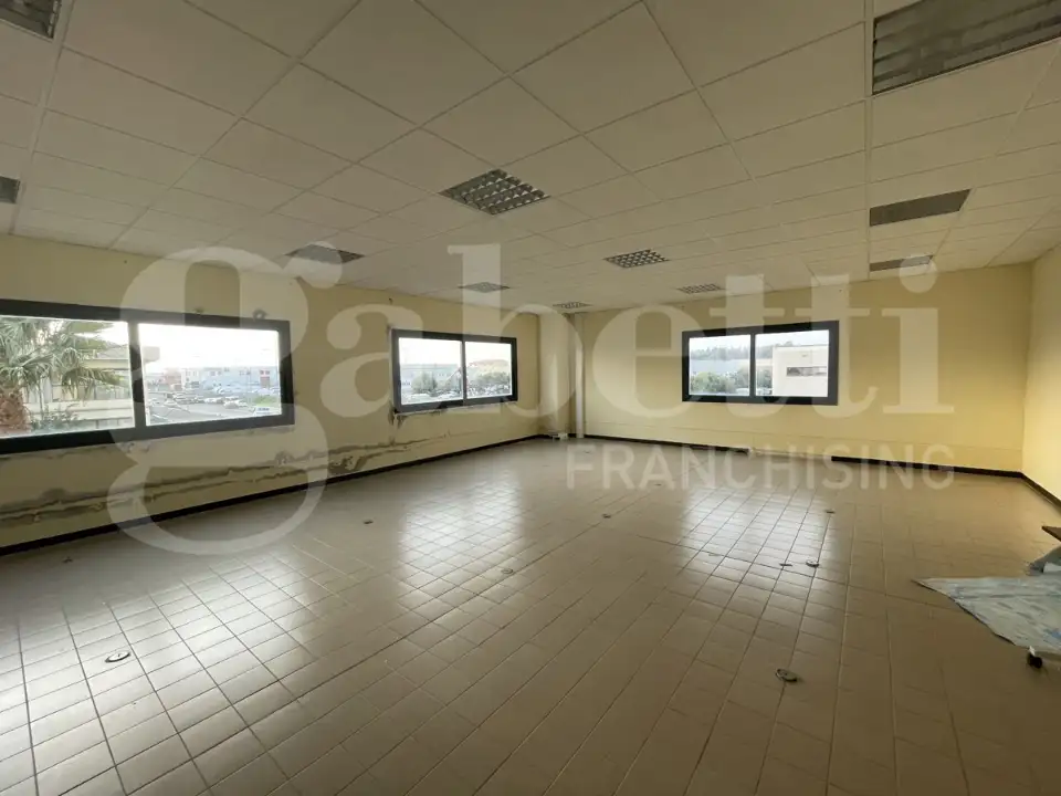 Capannone - Image 24