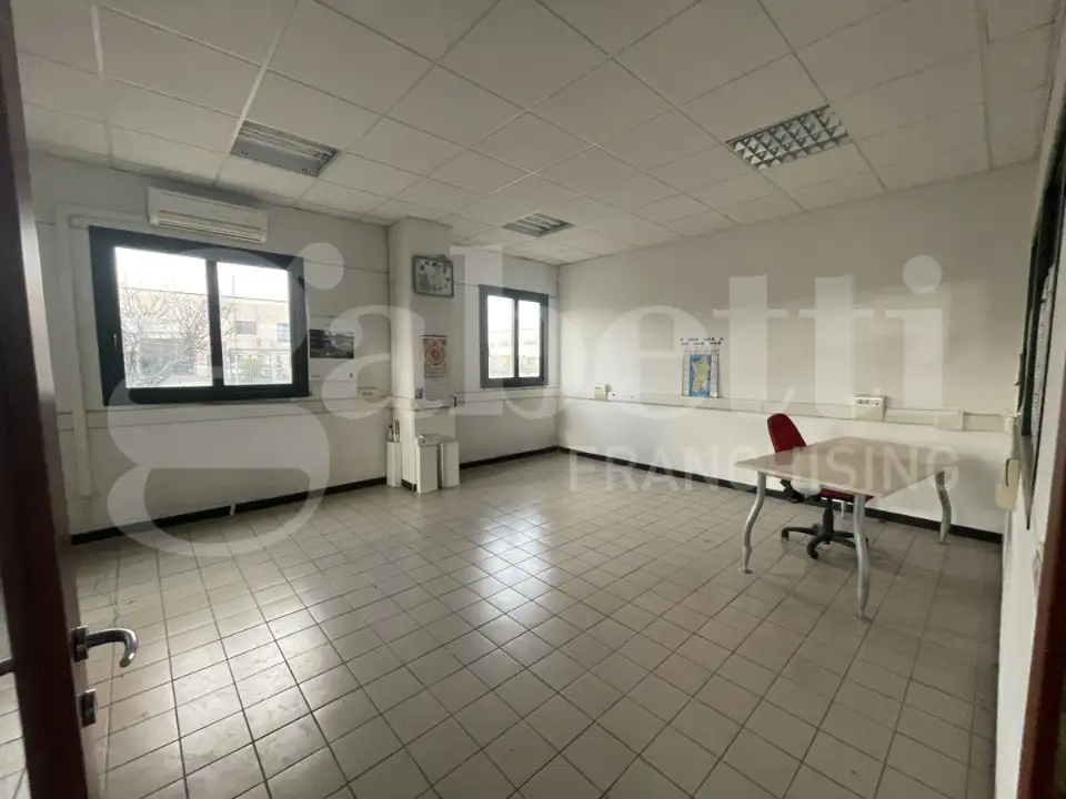 Capannone - Image 17