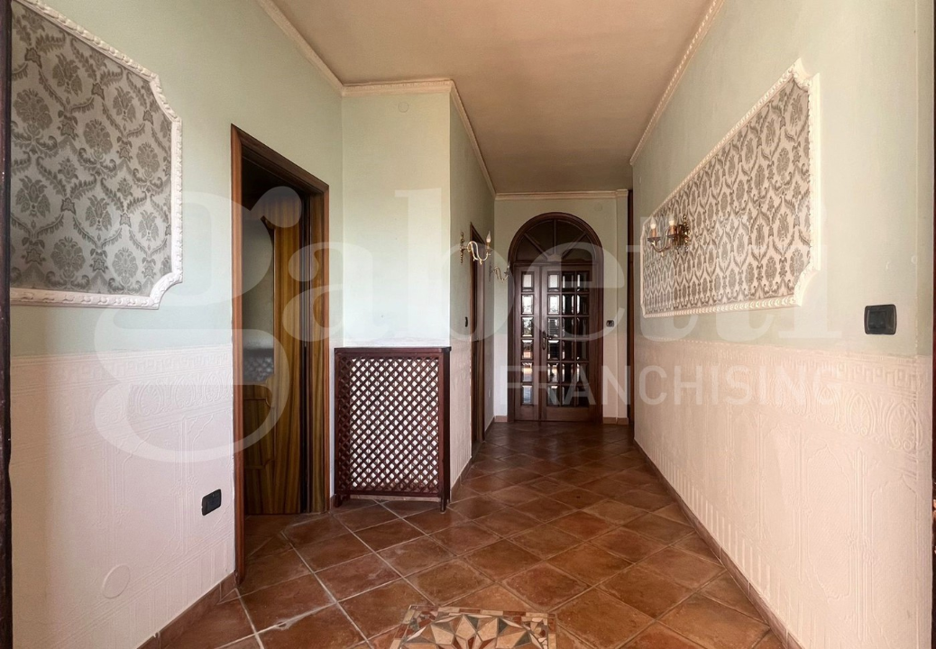 Villa - Image 5