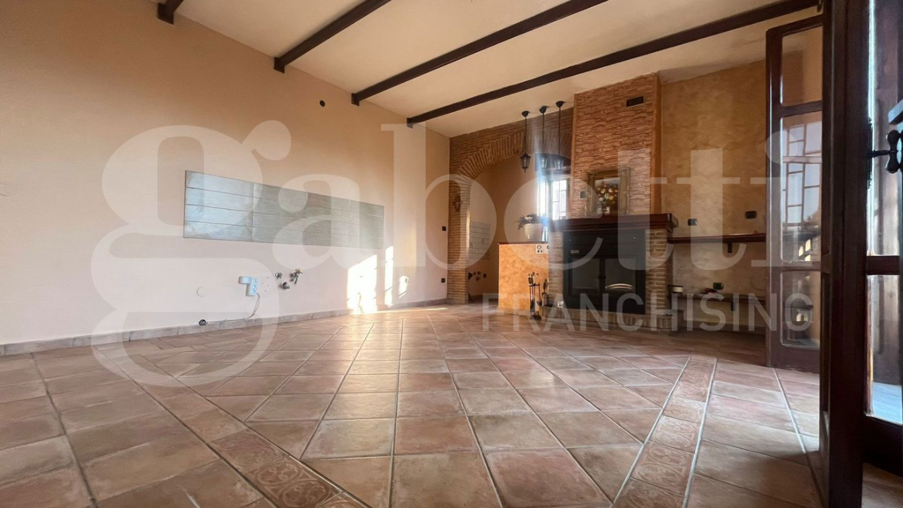 Villa - Image 3