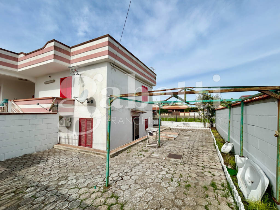 Villa - Image 5