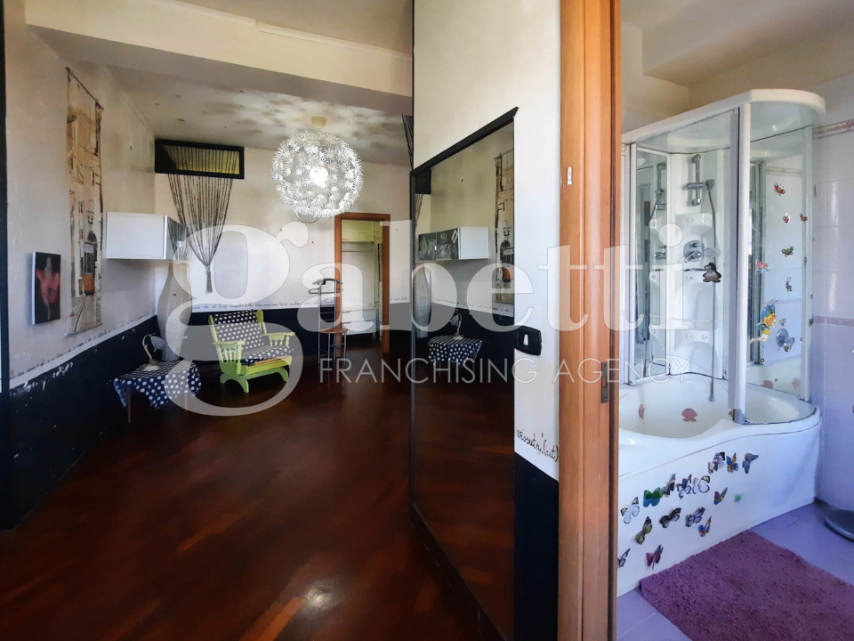 Villa - Image 35