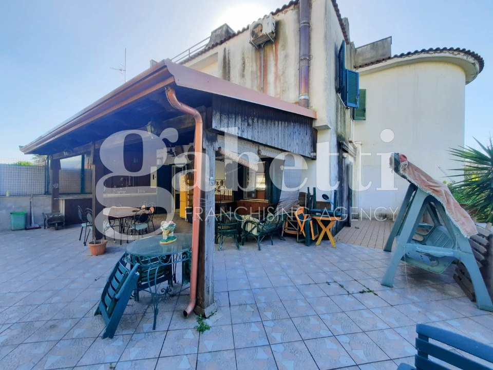 Villa - Image 3