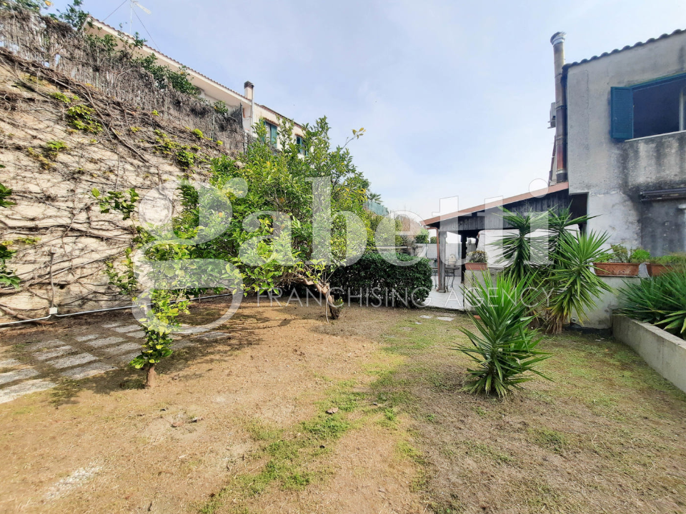Villa - Image 11