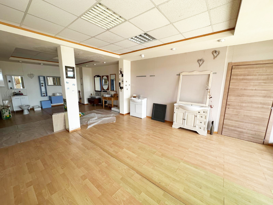 Capannone - Image 11