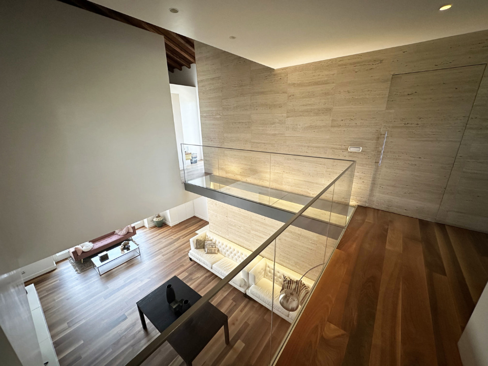 Villa - Image 3