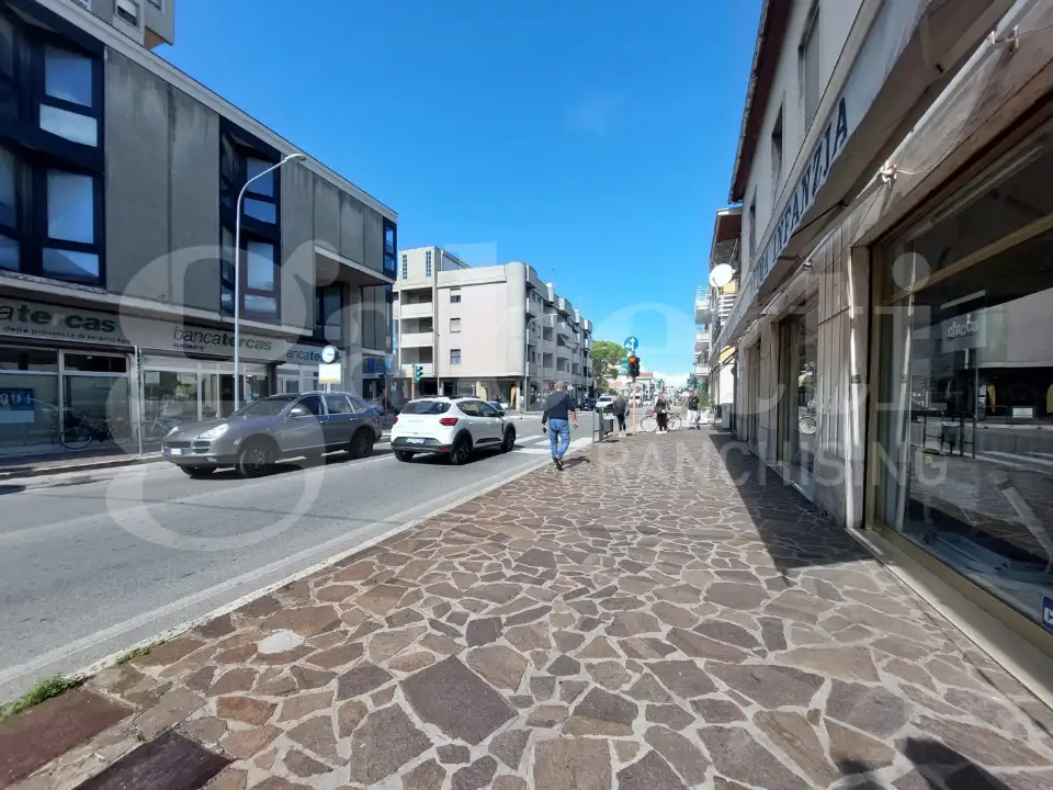 Magazzino - Image 18