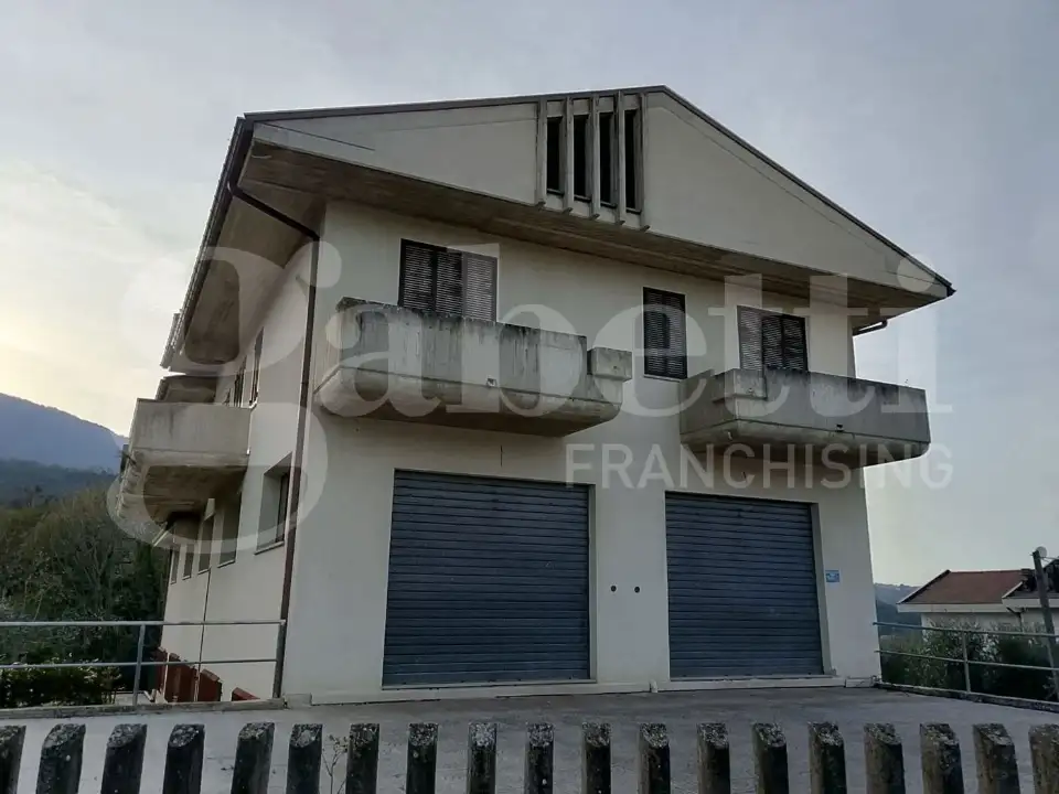 Capannone - Image 28