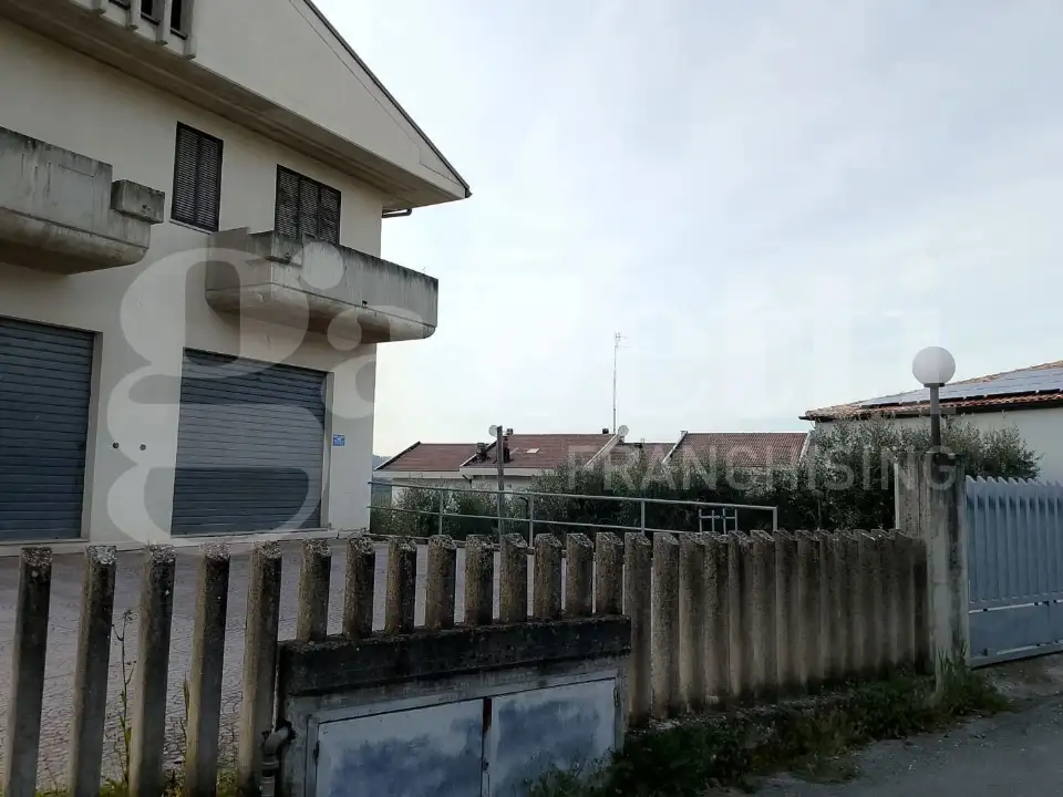 Capannone - Image 25