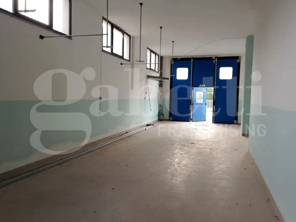 Capannone - Image 15