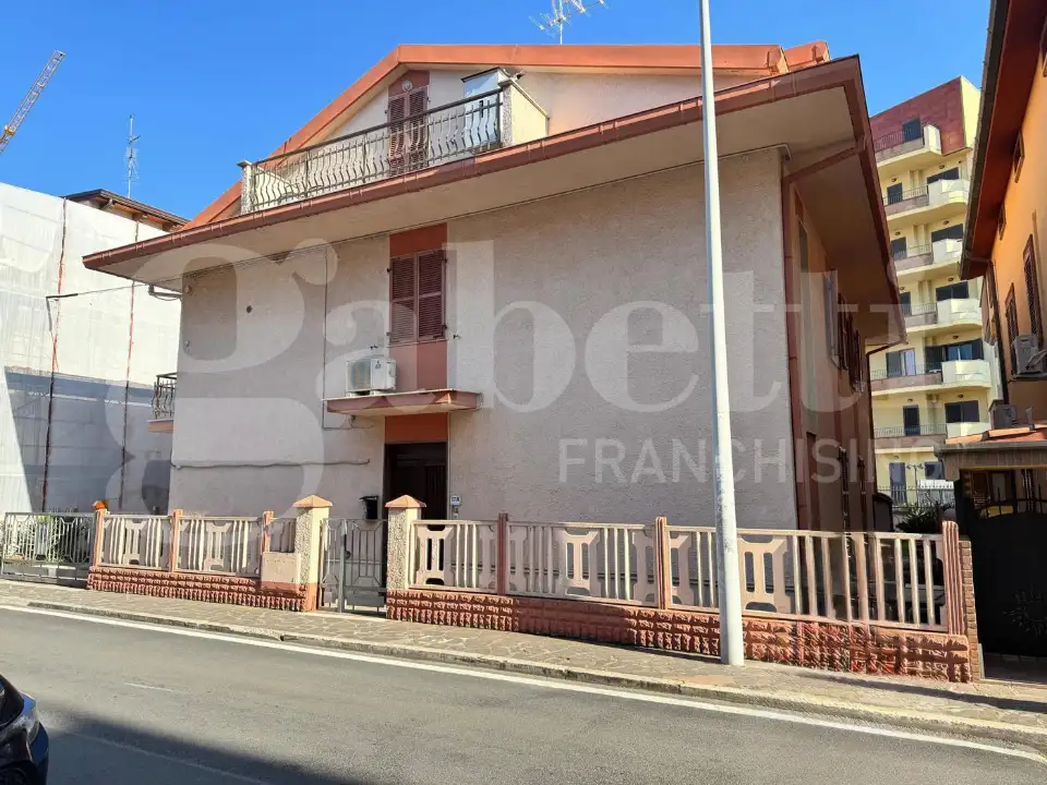 Casa Indipendente - Image 1