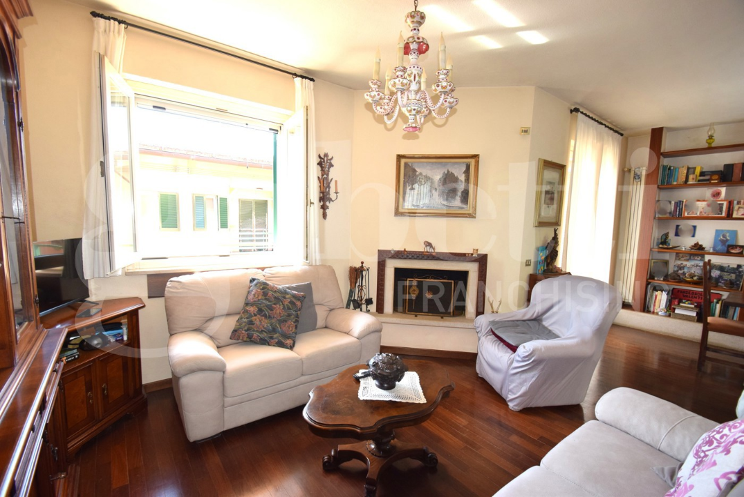 Villa - Image 4