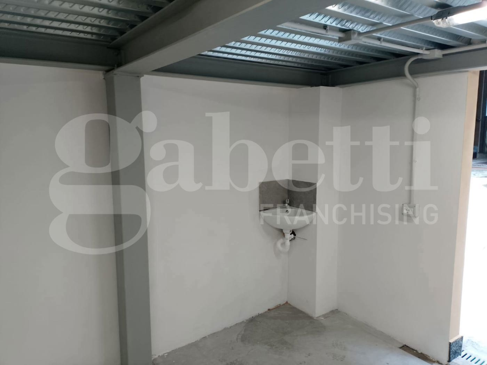 Box - Image 8