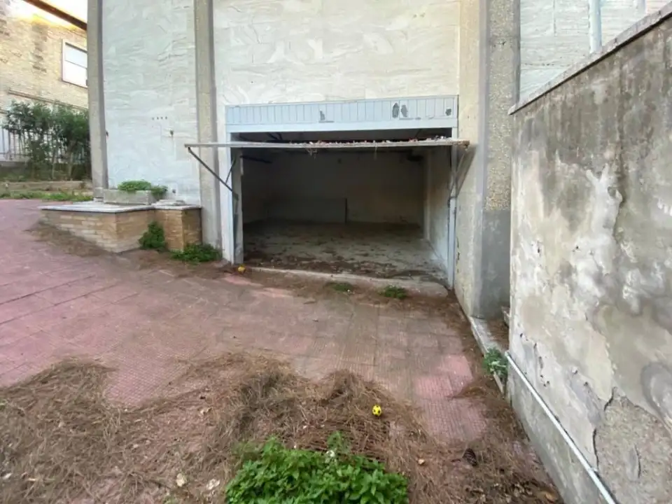 Edificio Direzionale - Image 13