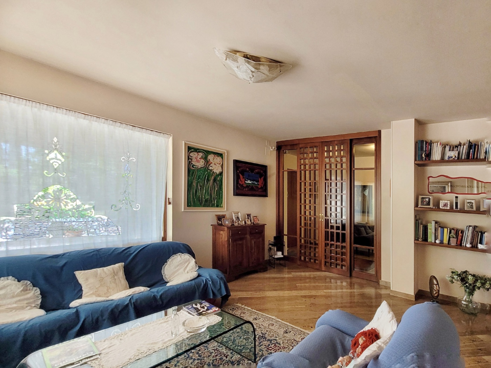Villa - Image 7