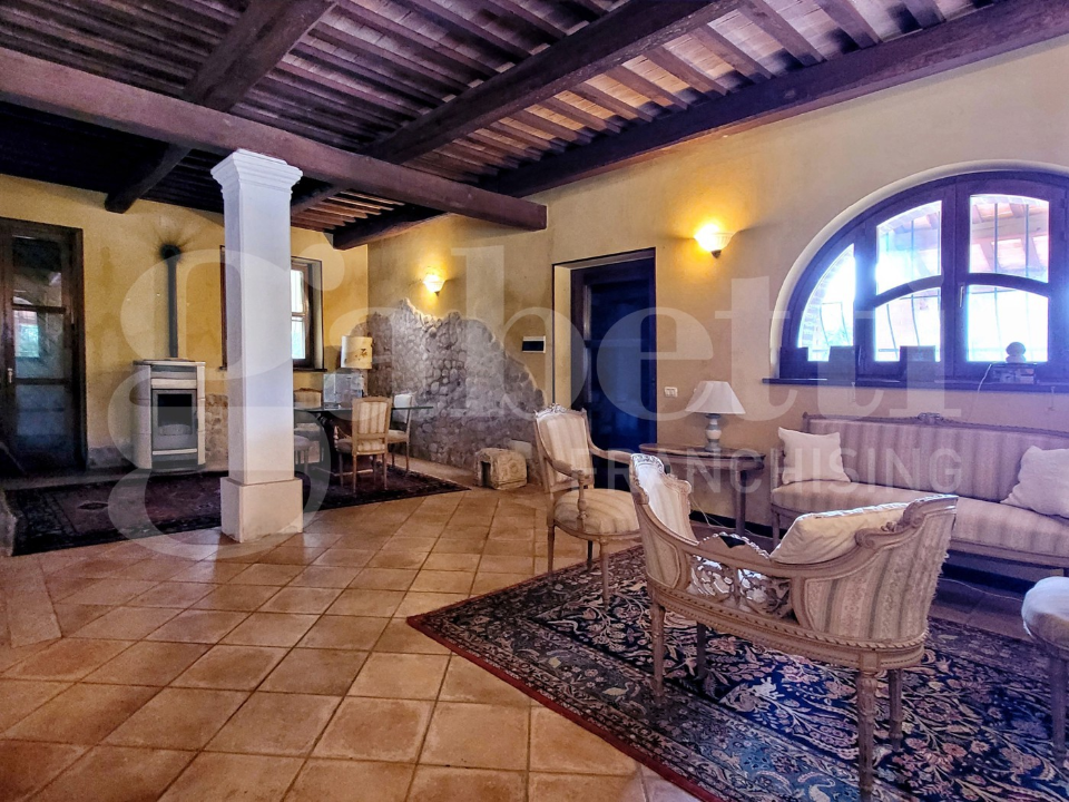 Villa - Image 6