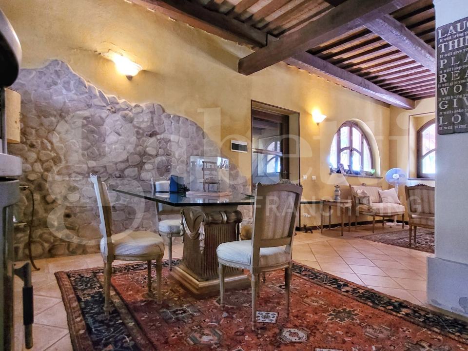 Villa - Image 9
