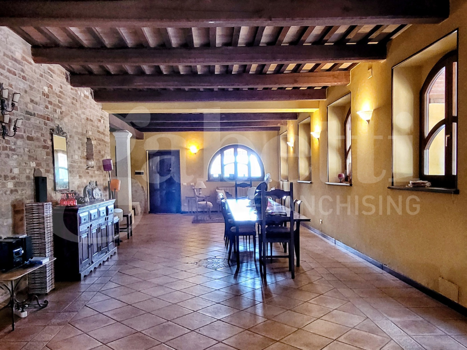 Villa - Image 4