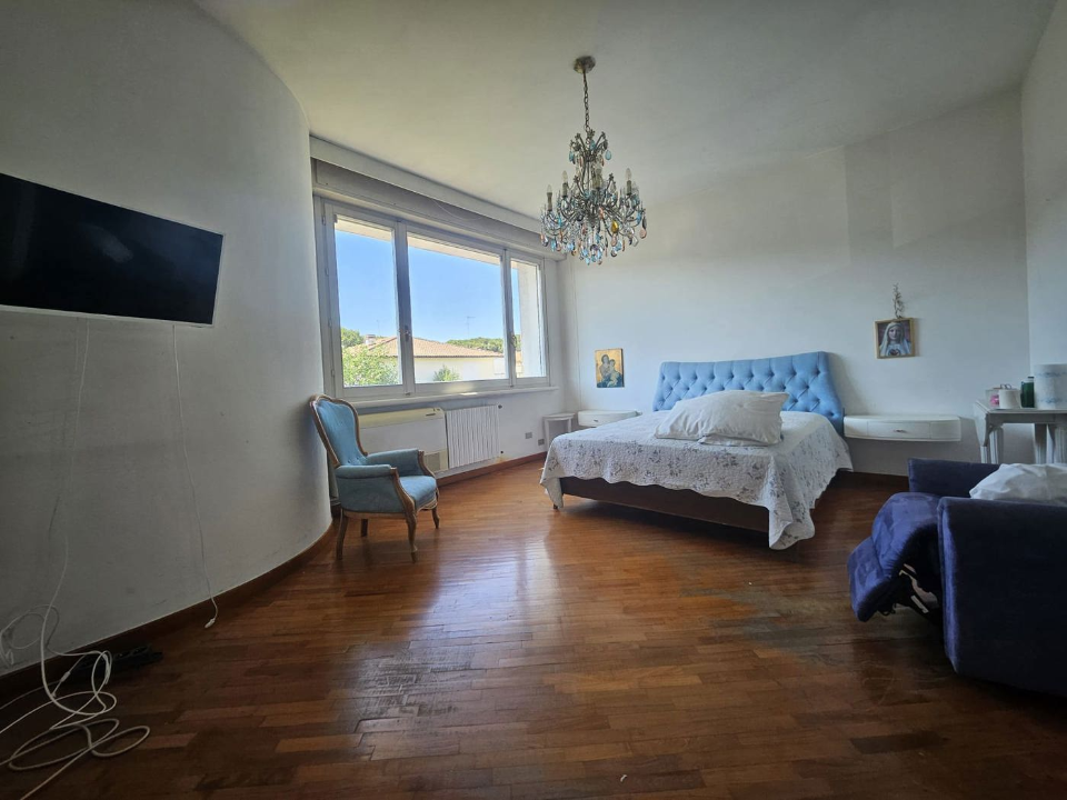 Villa - Image 7